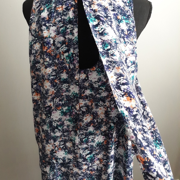 Floral tiered dress - Picture 2 of 4